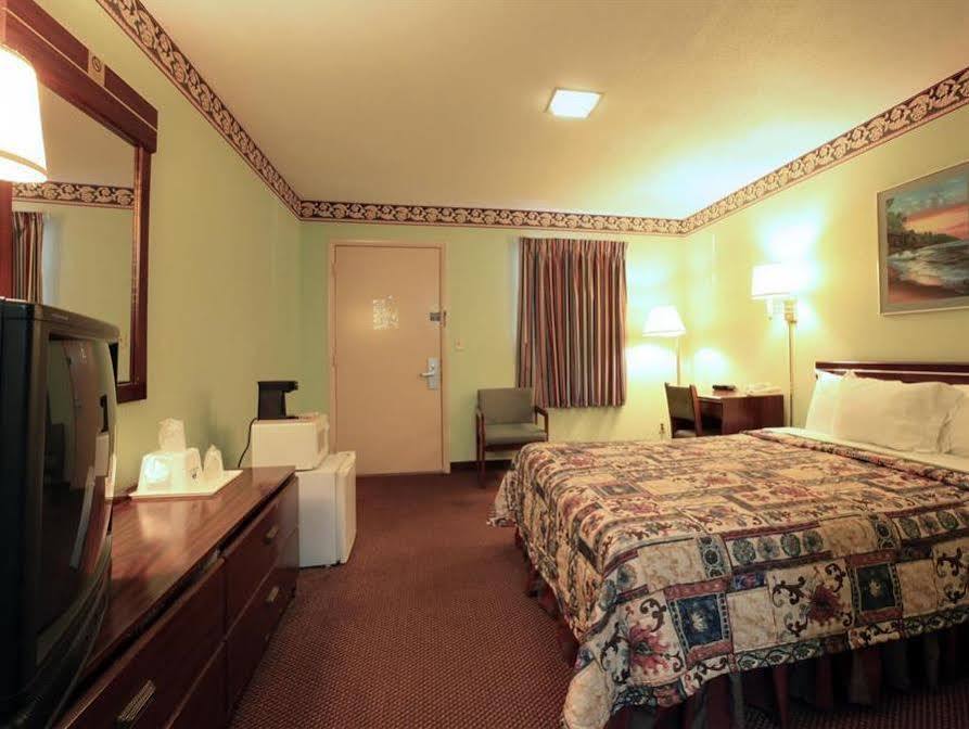 Regency Inn Fayetteville Exterior foto